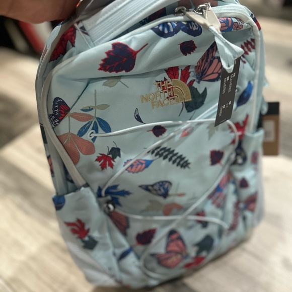 The North Face Women\'s Jester Backpack Icecap Blue Fall Leaves